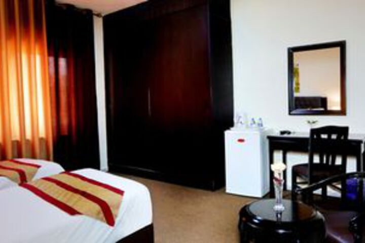 Room 38 of 59
