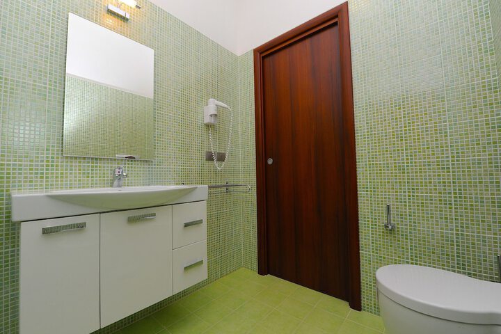 Room 14 of 29