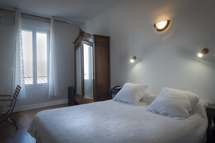 Room 15 of 47