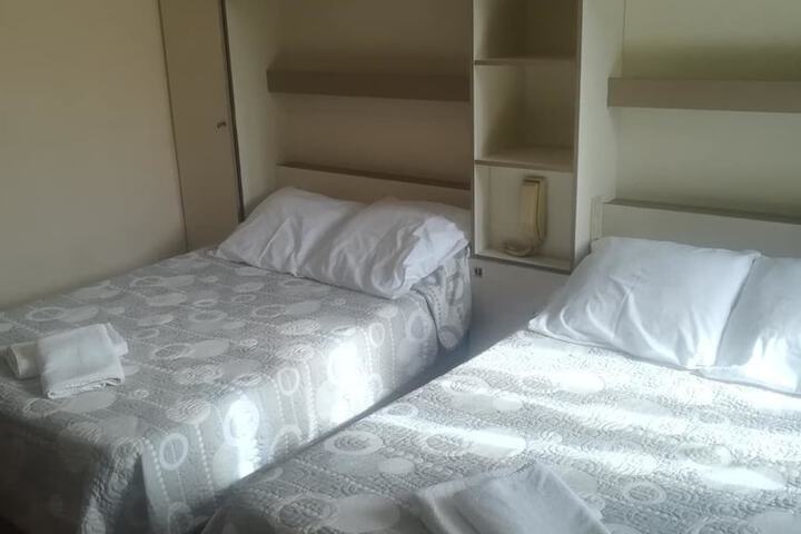 Room 7 of 48