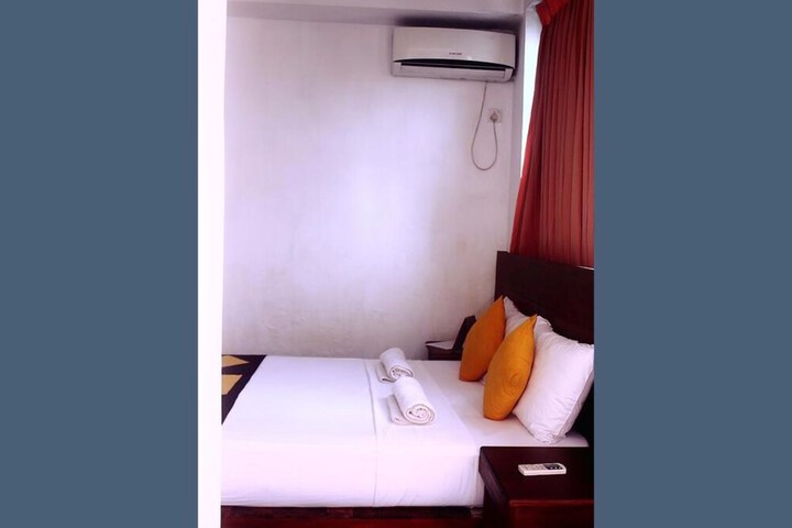 Room 3 of 23