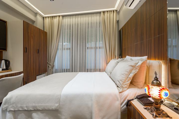 Room 9 of 45