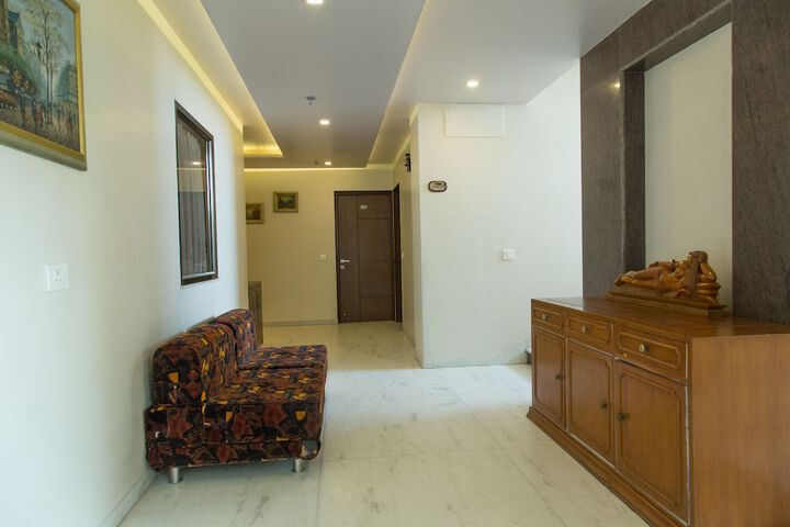 Hotel Interior 4 of 31