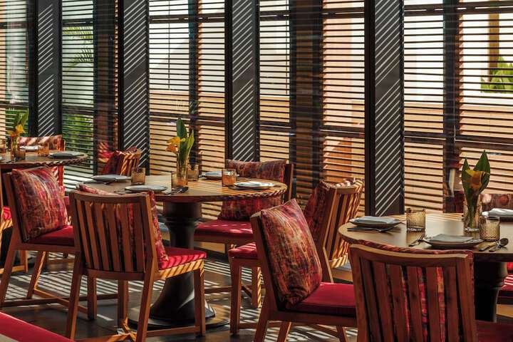 Dining 127 of 154