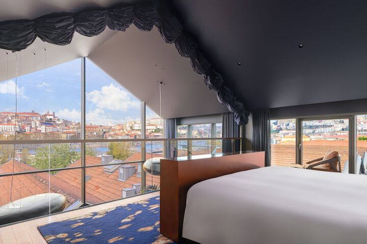 Room 43 of 130