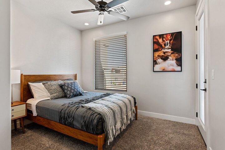 Room 8 of 54