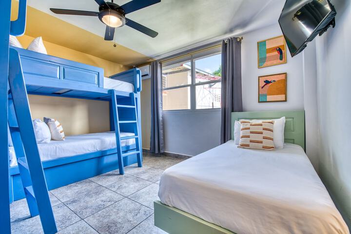 Room 18 of 63