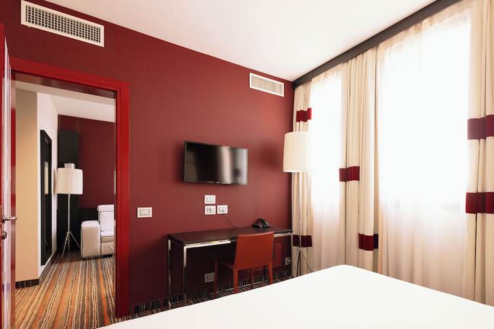 Room 28 of 55