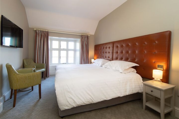 Room 37 of 104