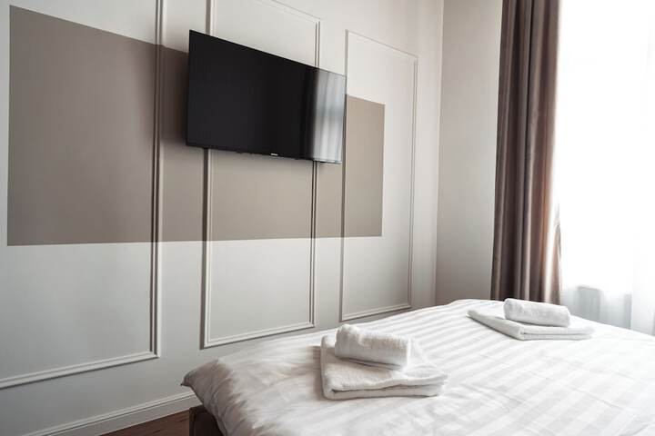 Room 6 of 39