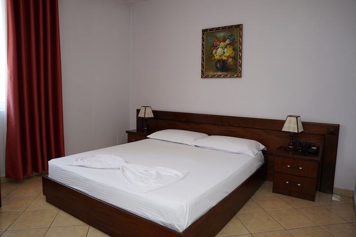 Room 2 of 22