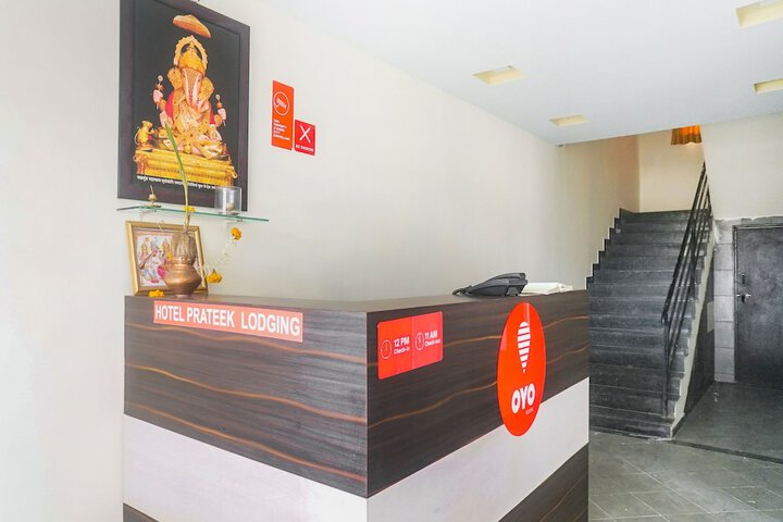 OYO 14747 Hotel Prathik
