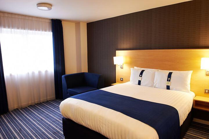 Room 4 of 53