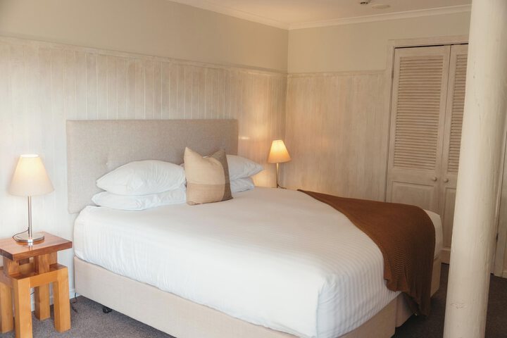 Room 3 of 15