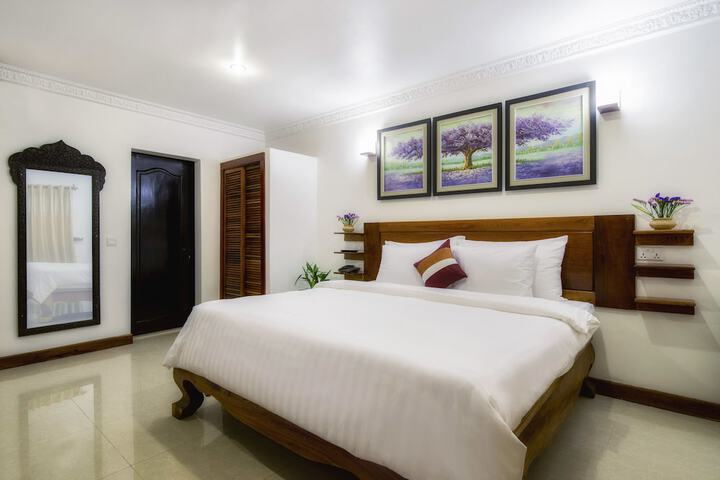 Room 3 of 18