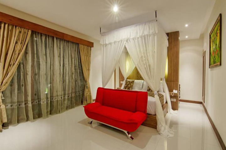 Room 25 of 62