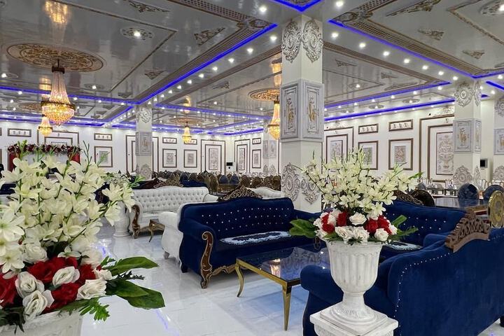 Ballroom/Hall 14 of 16