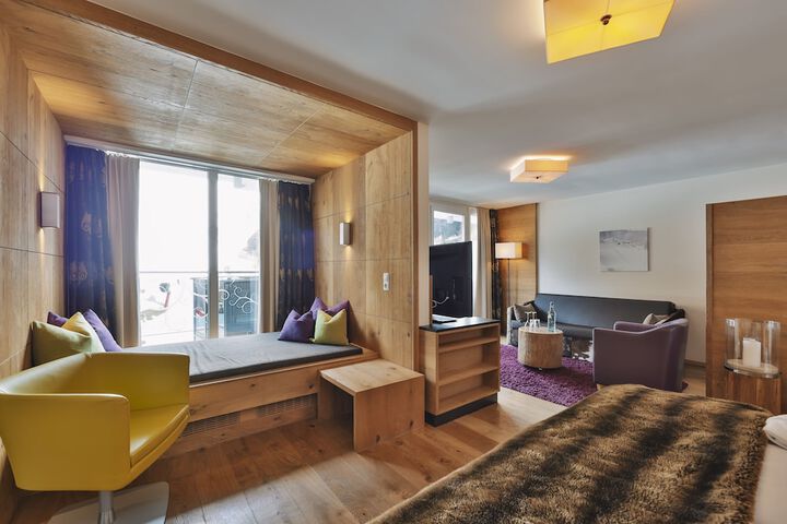 Room 40 of 85