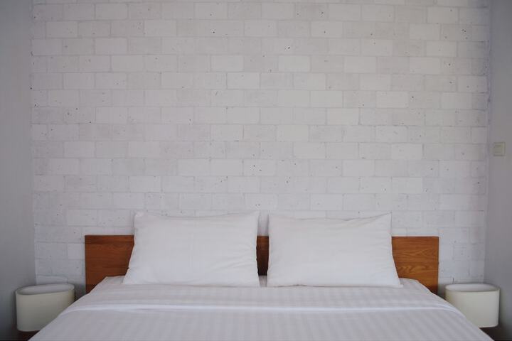 Room 6 of 24