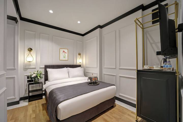 Room 19 of 43