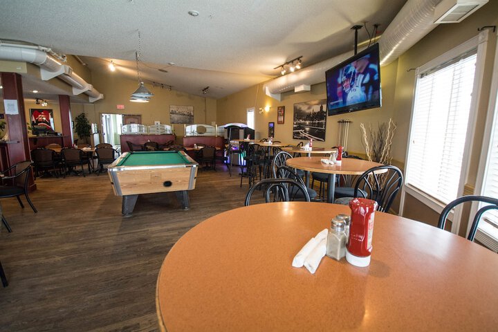 Sports bar