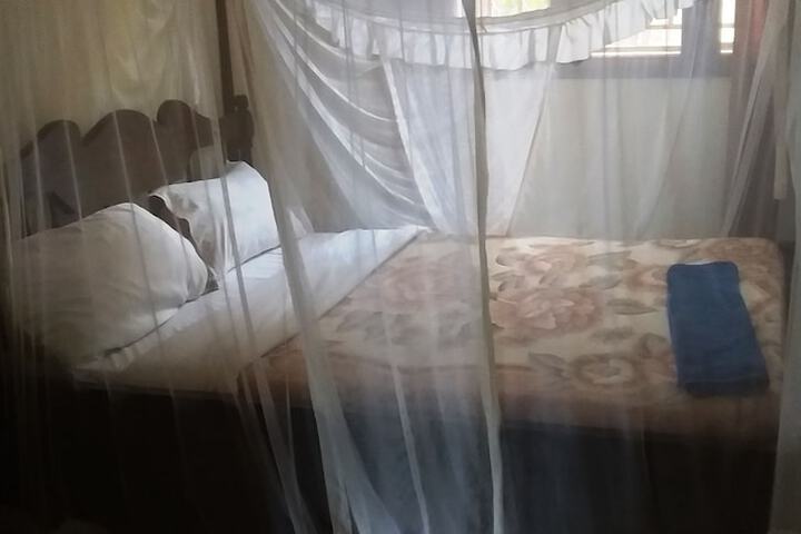 Room 2 of 20