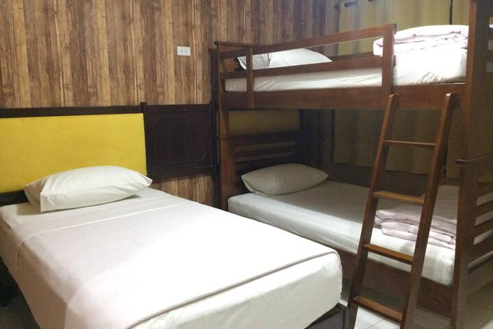 Room 11 of 50