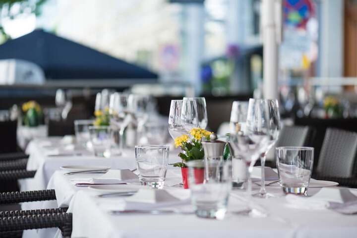 Dining 55 of 76
