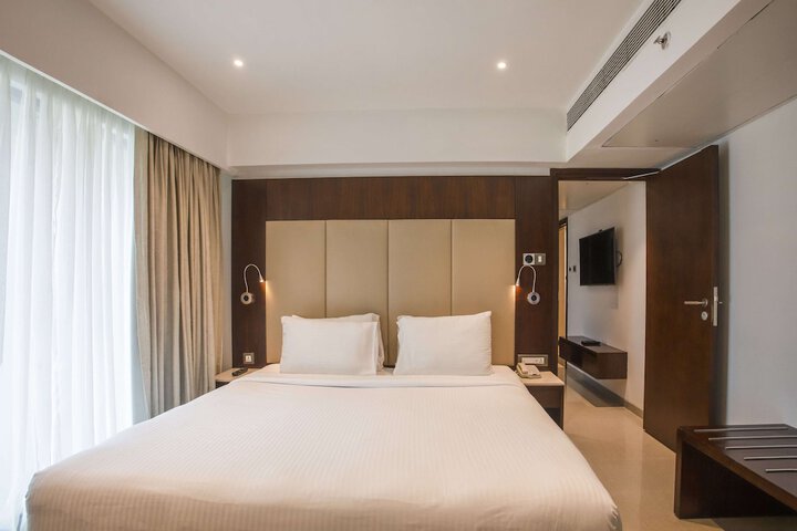 Room 8 of 72