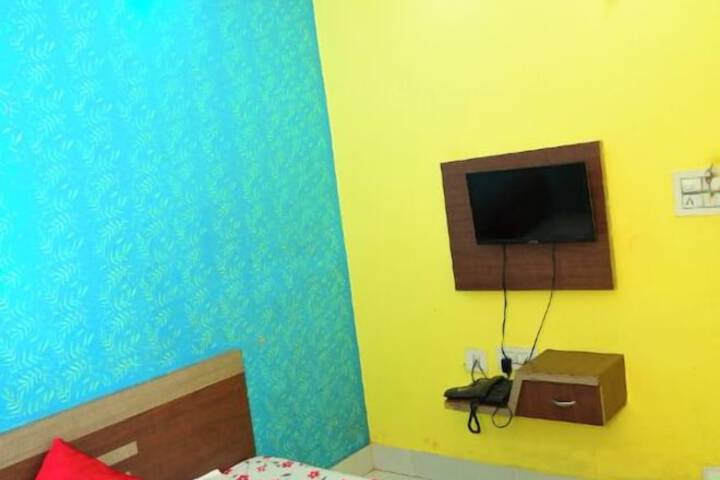 Room 16 of 27