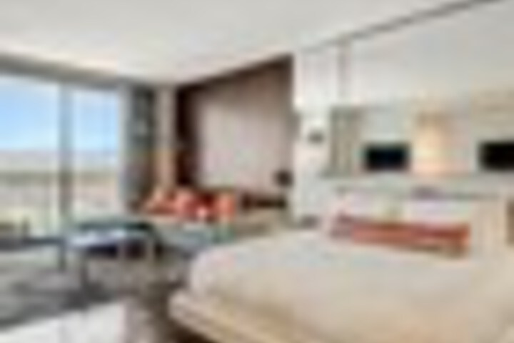 Room 35 of 252