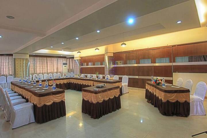 Business Center 66 of 67