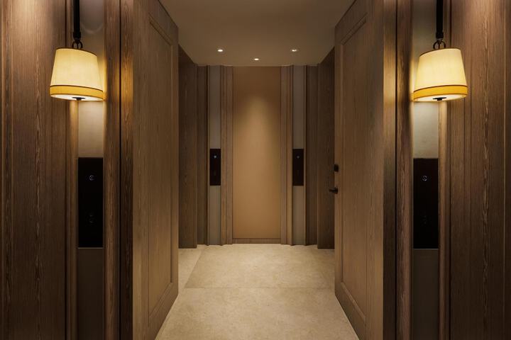 Room 33 of 178