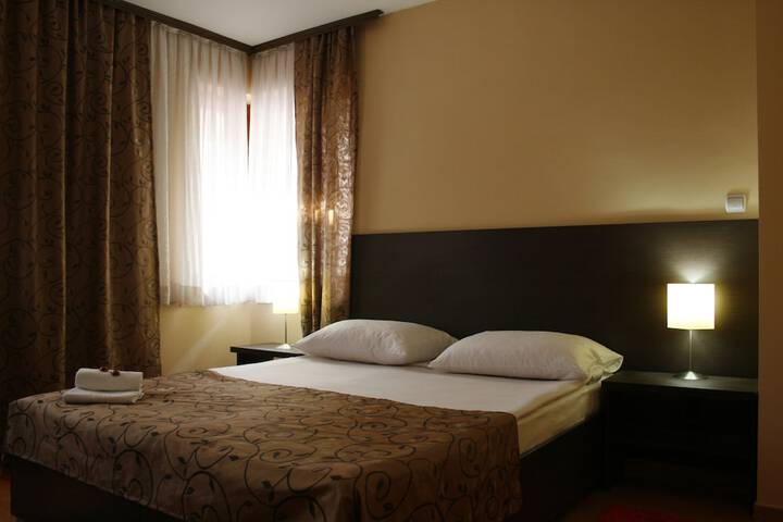 Room 9 of 53