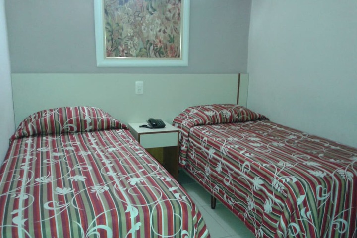Room 7 of 34