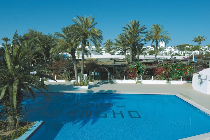 Pool 15 of 46
