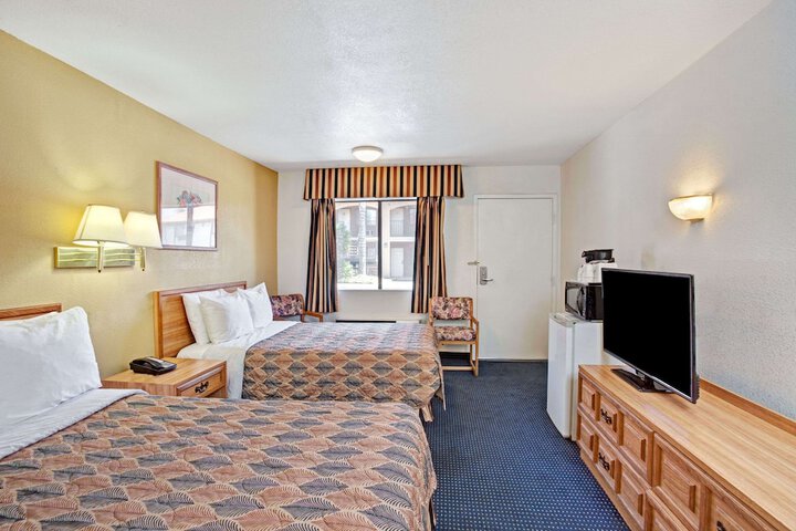 Room 3 of 14