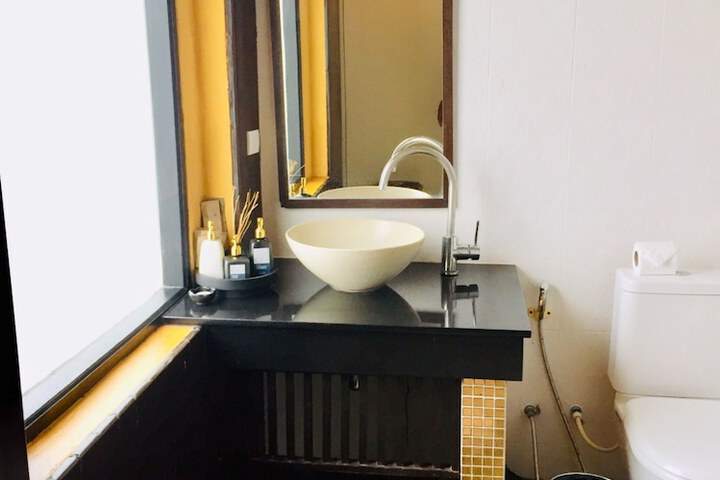 Room 58 of 85