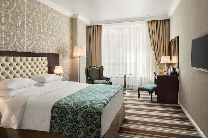 Room 18 of 60