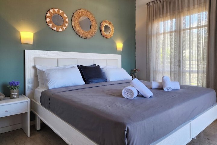 Room 3 of 24