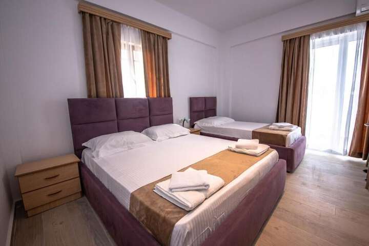 Room 90 of 163