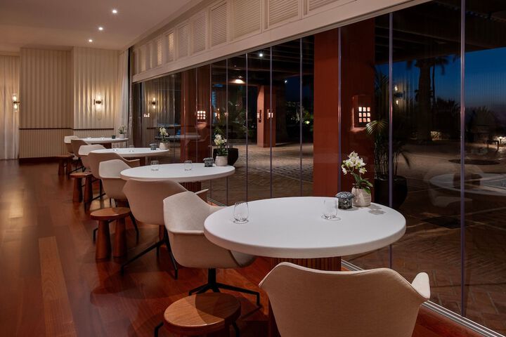 Dining 209 of 324
