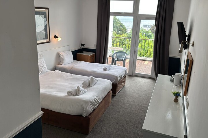 Room 26 of 60