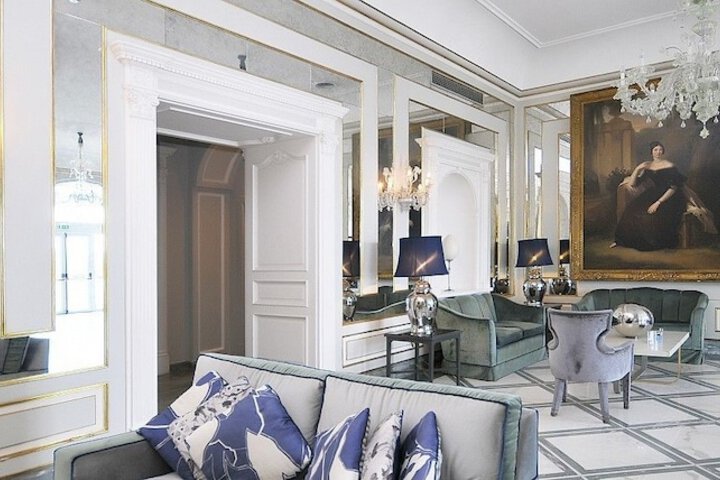 Guest Lobby