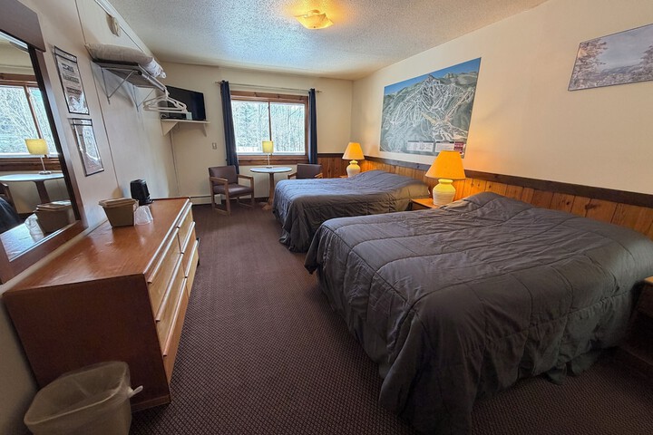 Room 30 of 48