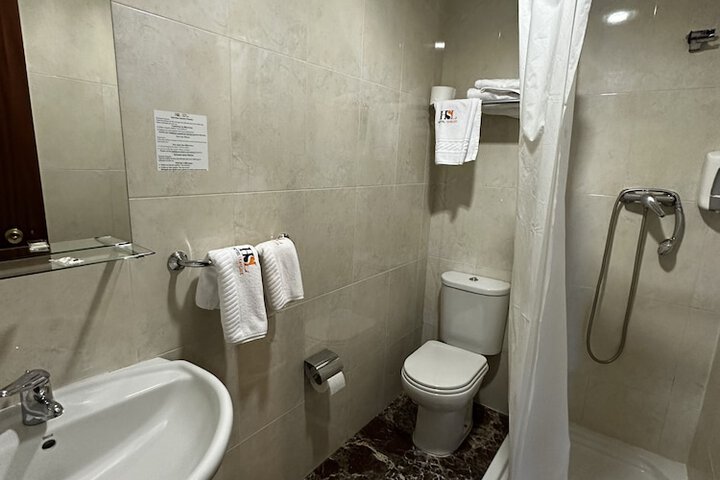 Room 29 of 62