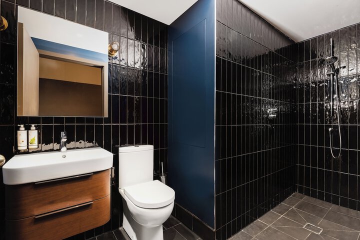 Room 90 of 100