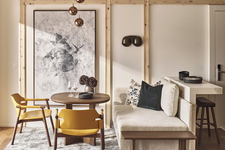 Room 9 of 73