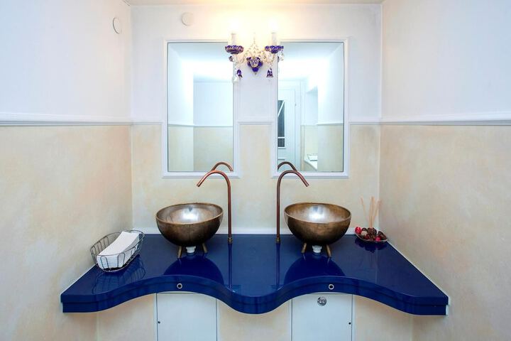 Clean Restrooms