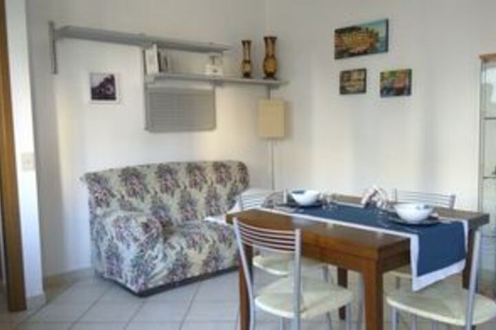 Room 14 of 15